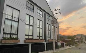 Novo e Confortável Loft Central - até 4 Pessoas